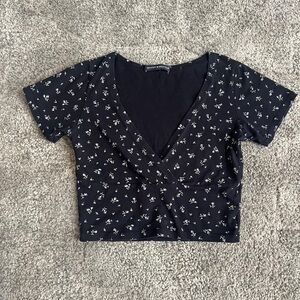Brandy Melville Navy Floral Crop Top